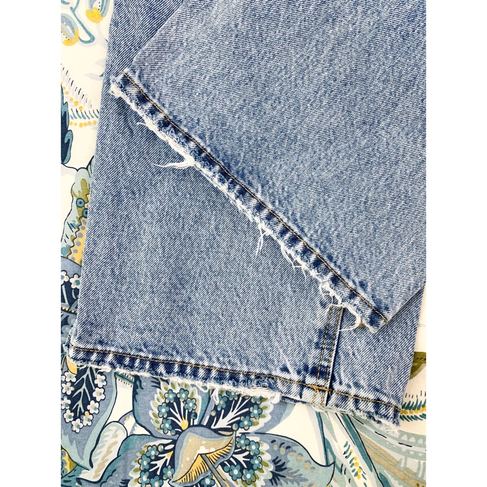 Stradivarius High Waisted Wide Leg Jeans Light Blue Wash Size 10 EUR 42 Baggy - Picture 3 of 16